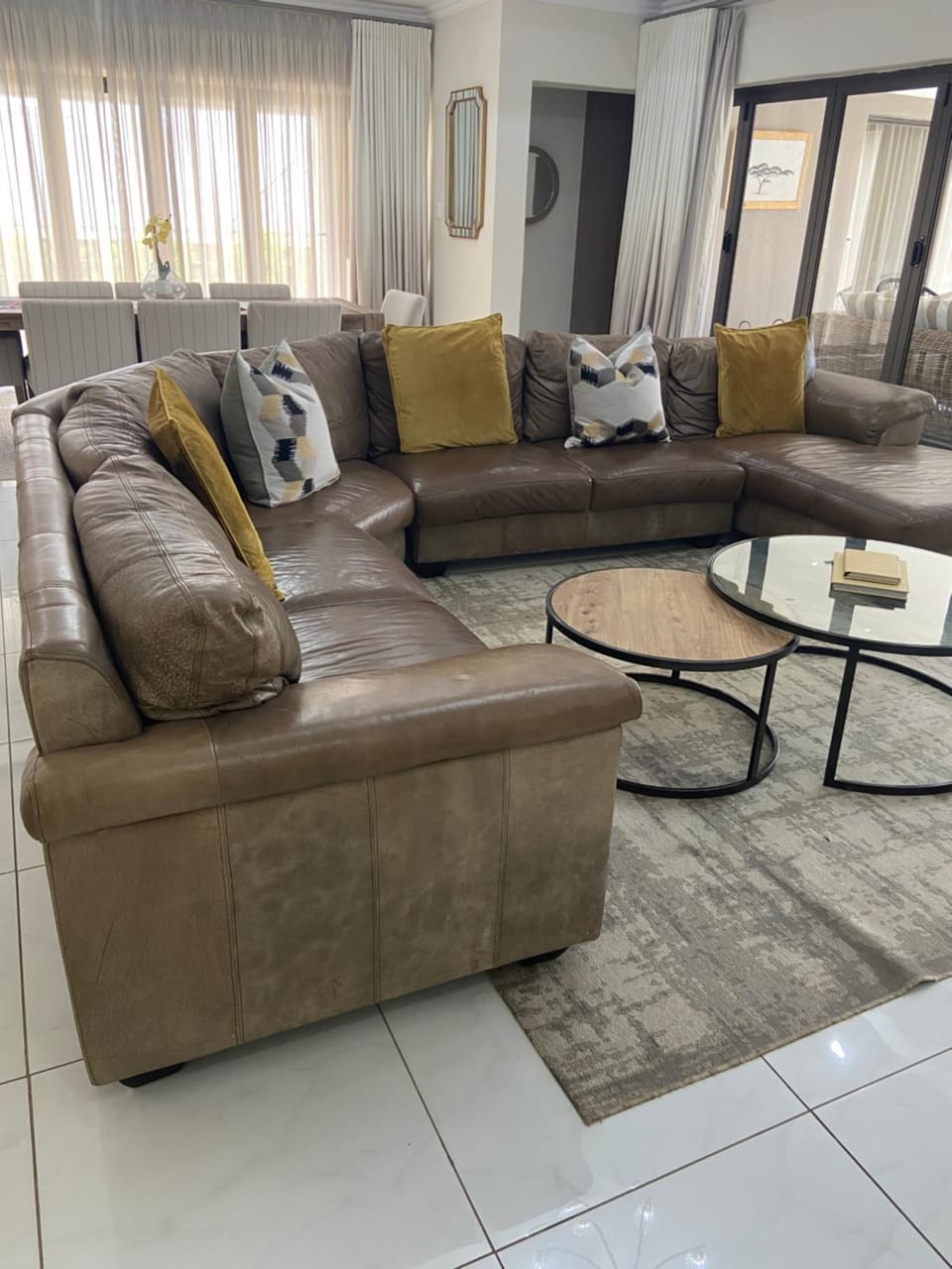 Communal lounge/ TV room