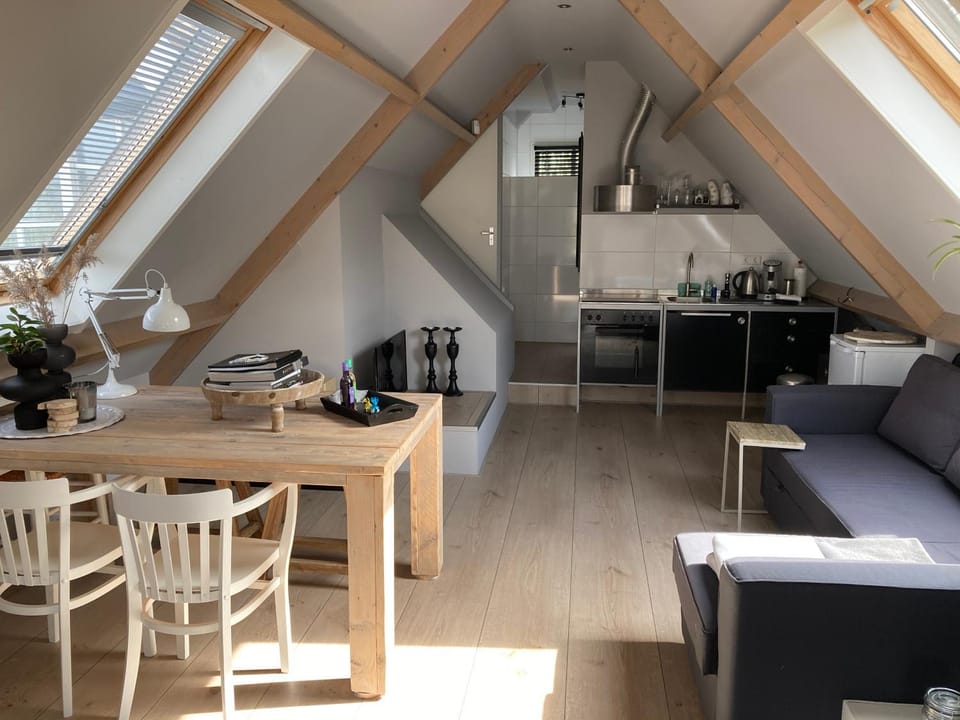 B&BOosterweg3 Studio - Free private parking Bed and Breakfast in North Holland (province)