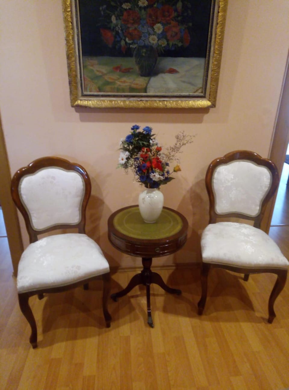Seating area