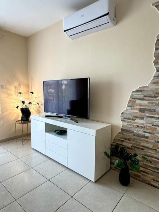 NISSI BEACH Apt 7 BIG VERANDA AND FREE WIFI Apartment in Ayia Napa