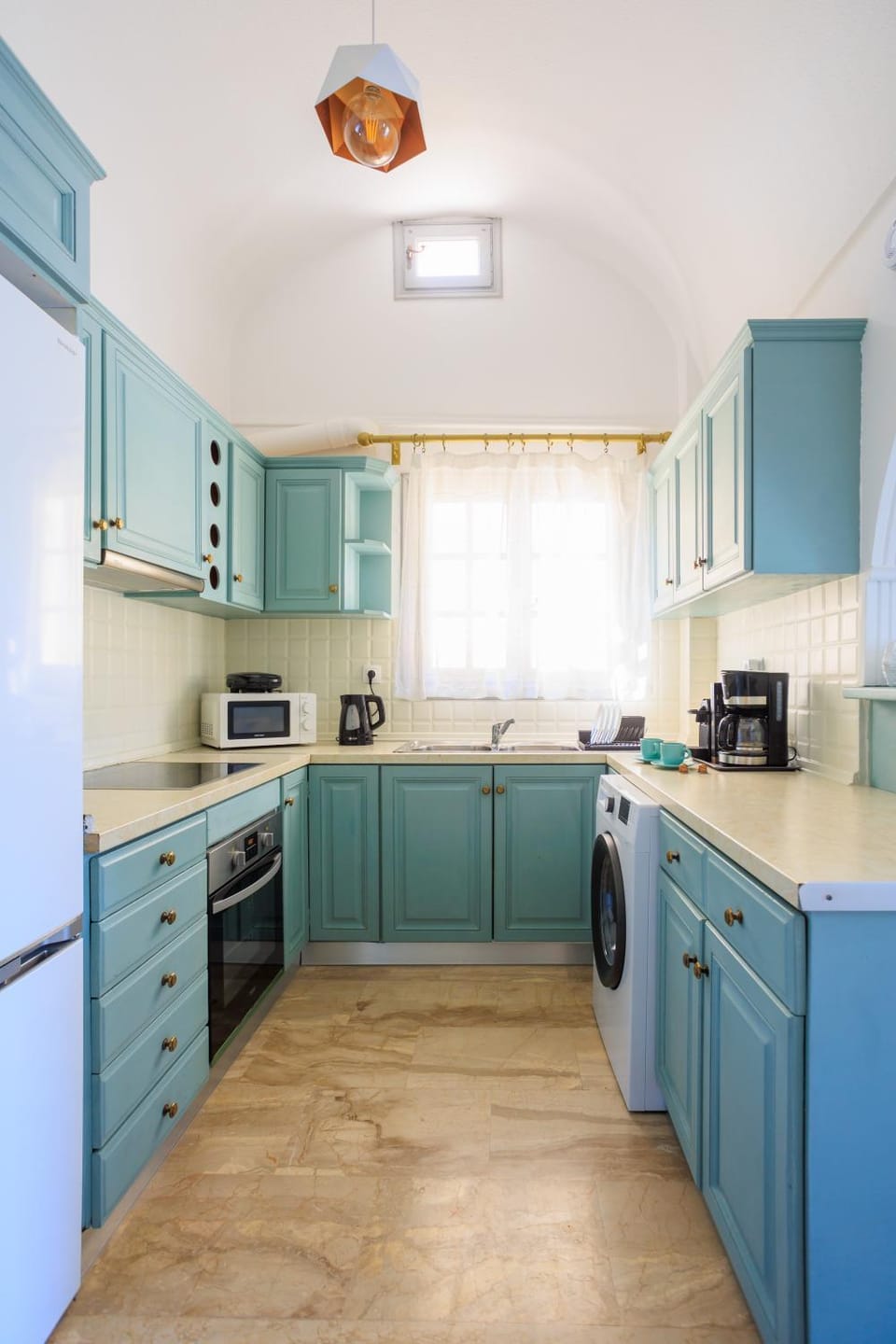 Coffee/tea facilities, Kitchen or kitchenette, minibar, pet friendly, stove, toaster, washing machine, kitchen