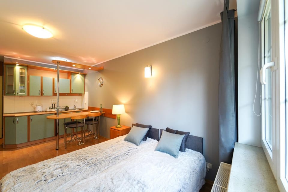 Bed, Living room, Seating area