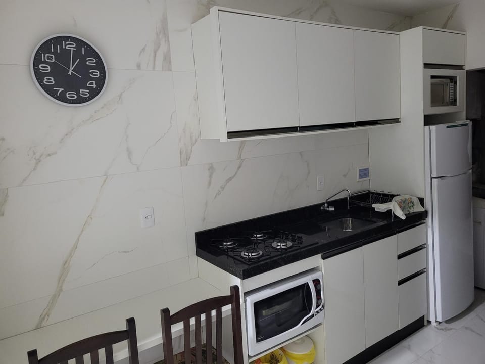 Novo Lar Itapema-2 Apartment in Porto Belo