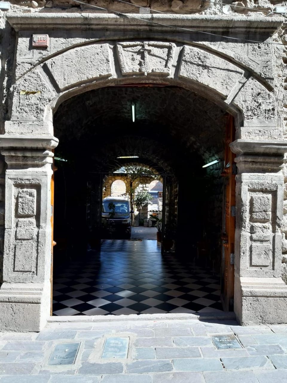 Facade/entrance