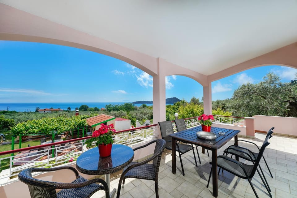Balcony/Terrace, Garden view, Sea view
