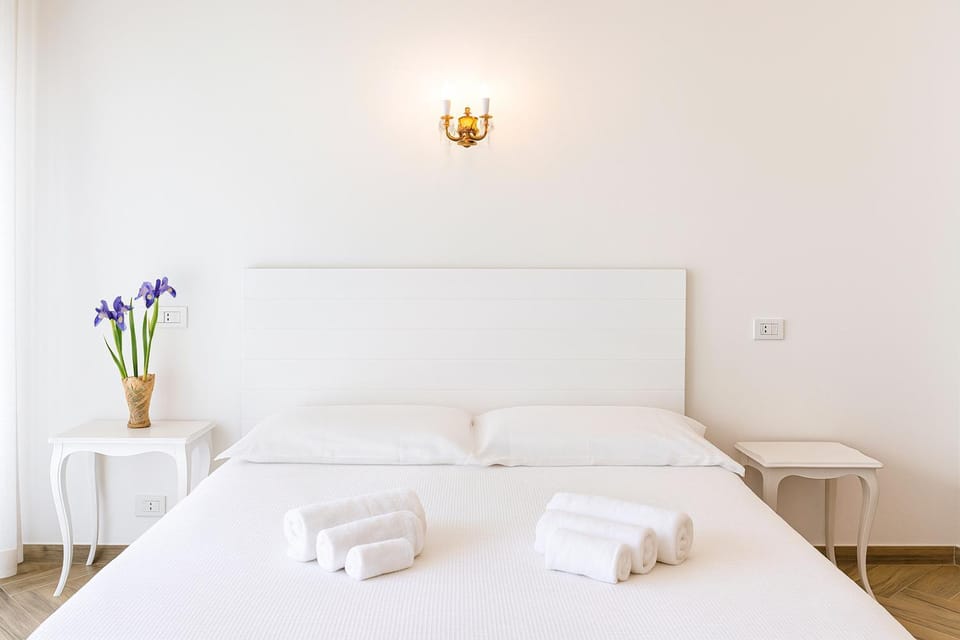 Roma Talenti Breme B&B Bed and Breakfast in Rome