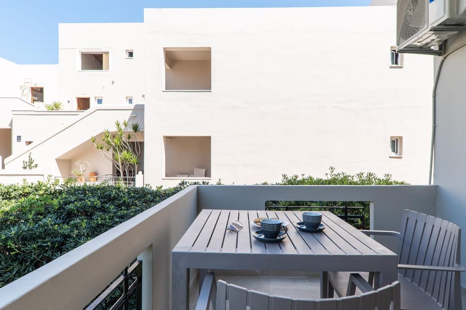 Day, View (from property/room), Balcony/Terrace, Dining area