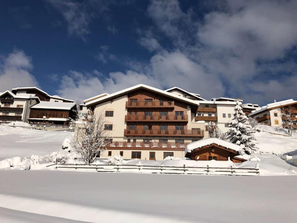 Property building, Winter