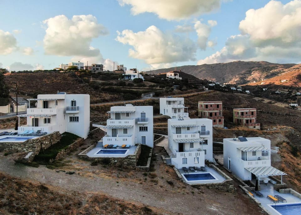 Property building, Natural landscape