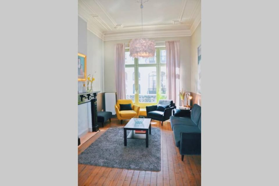 Villa Les Eglantines in Belle Epoque wijk Oostende Villa in Ostend