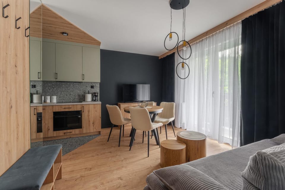 TV and multimedia, Kitchen or kitchenette, Seating area, Dining area