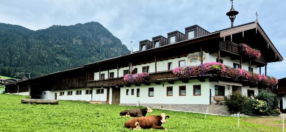 Neubauhof Farm Stay in Tyrol