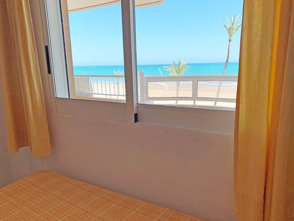 Bedroom, Sea view