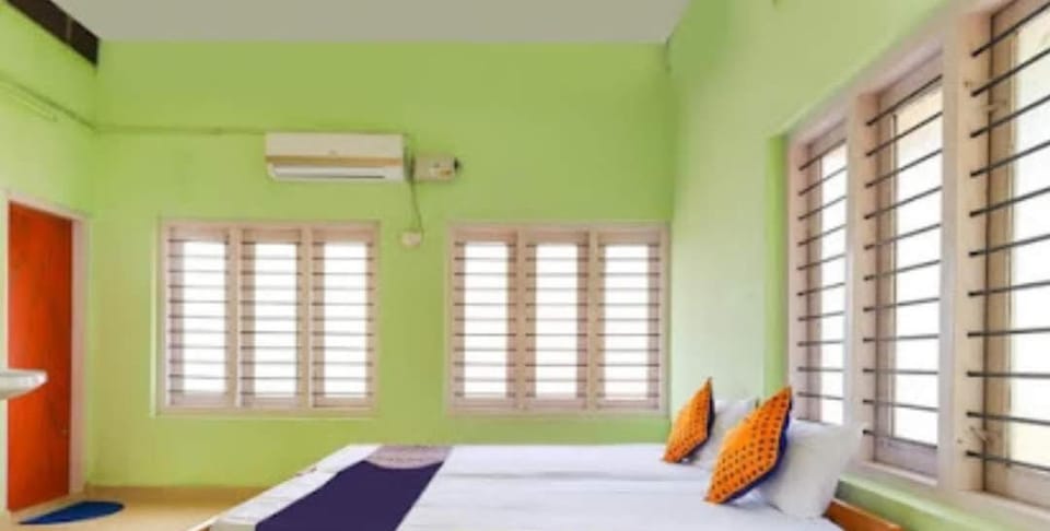 Zaina Tourist Home Motel in Kerala