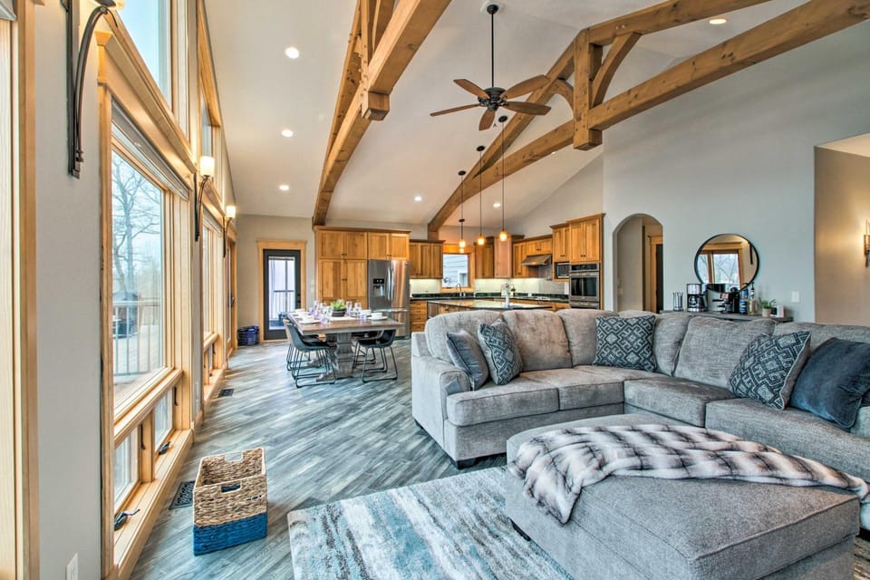 Dock, Hot Tub & Game Room: Luxe Lake Latoka Home House in Minnesota