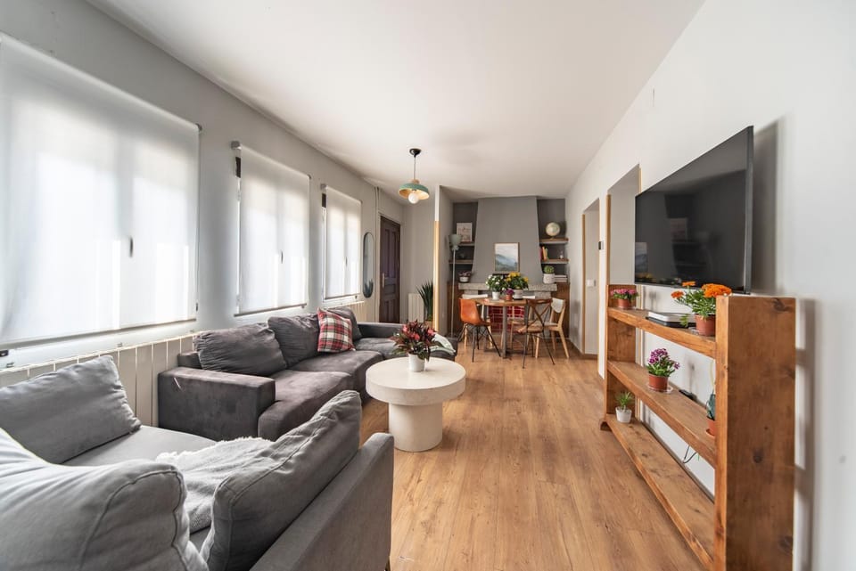 Living room, Lounge or bar