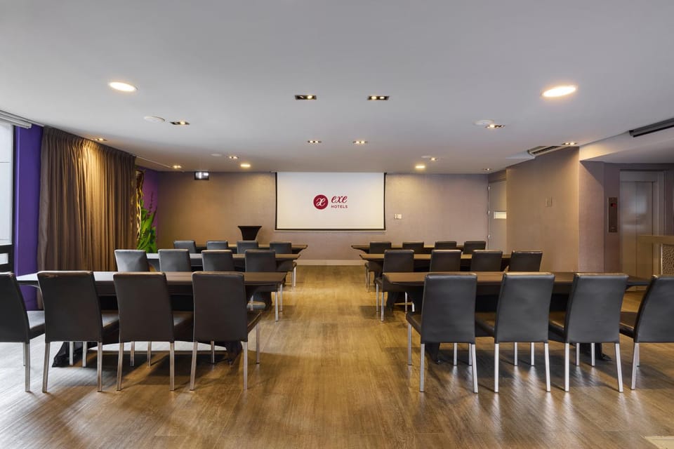 Meeting/conference room
