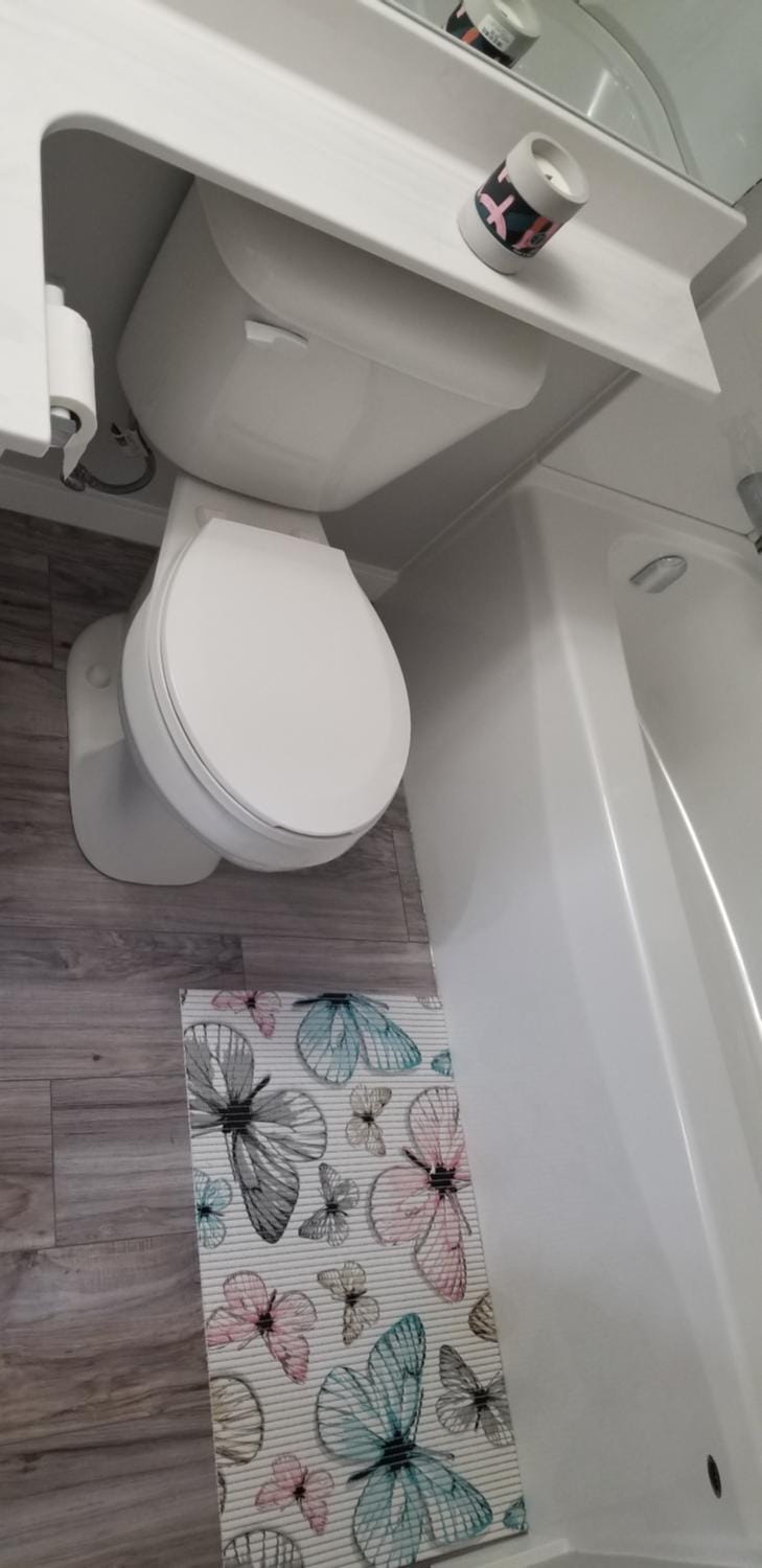 Luxurious 2 bedroom basement suite House in Winnipeg