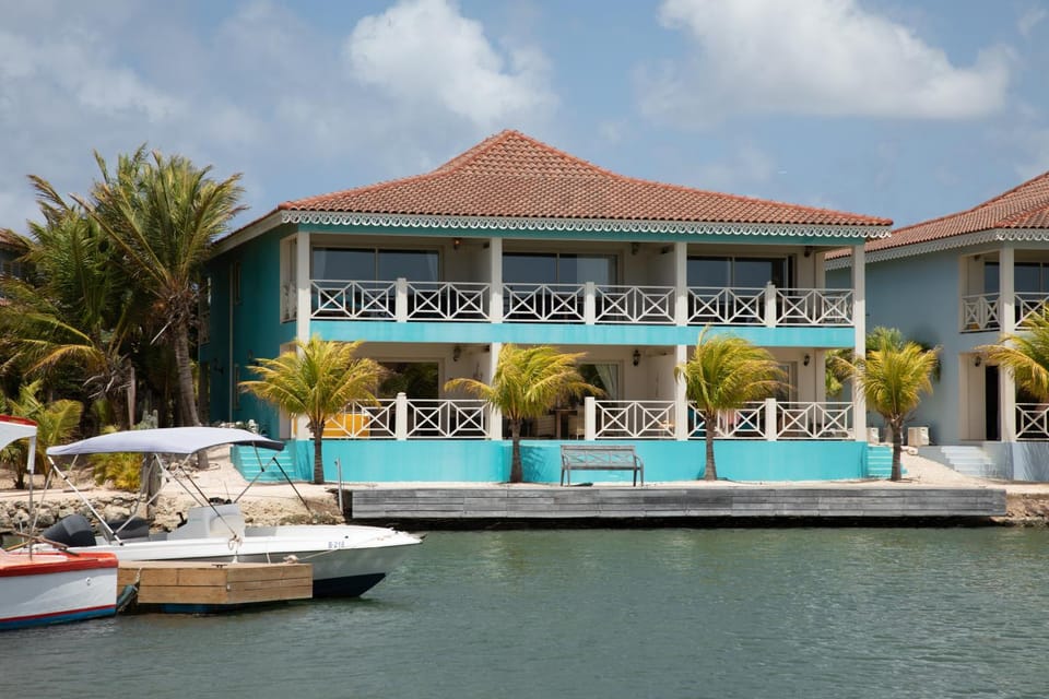 Property building, Fishing, Balcony/Terrace, Family