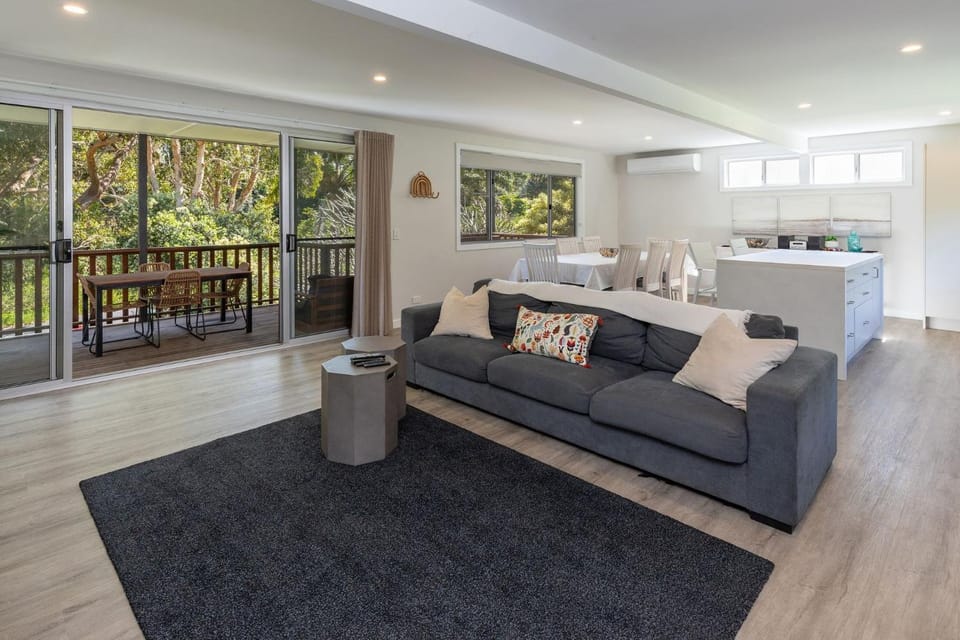 The Lazy Seal House in Seal Rocks