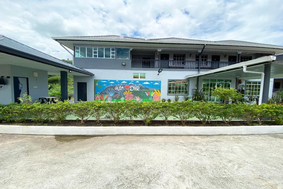 Facade/entrance