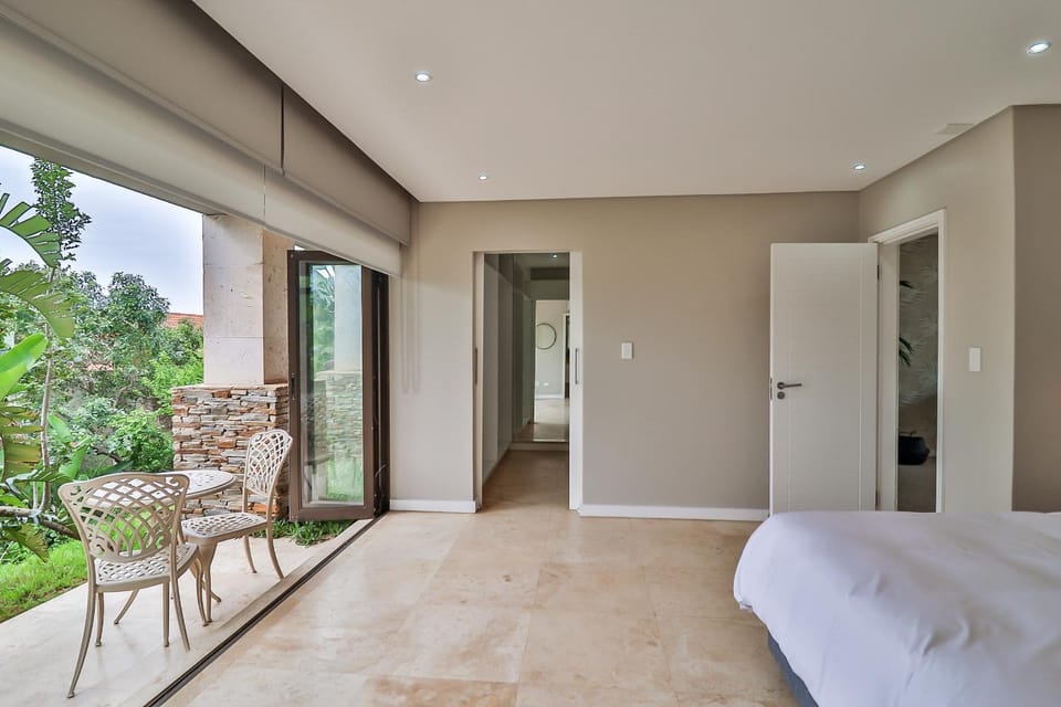 6 Crystal Cove Zimbali 5 Bedroom ZPS6 Villa in Dolphin Coast