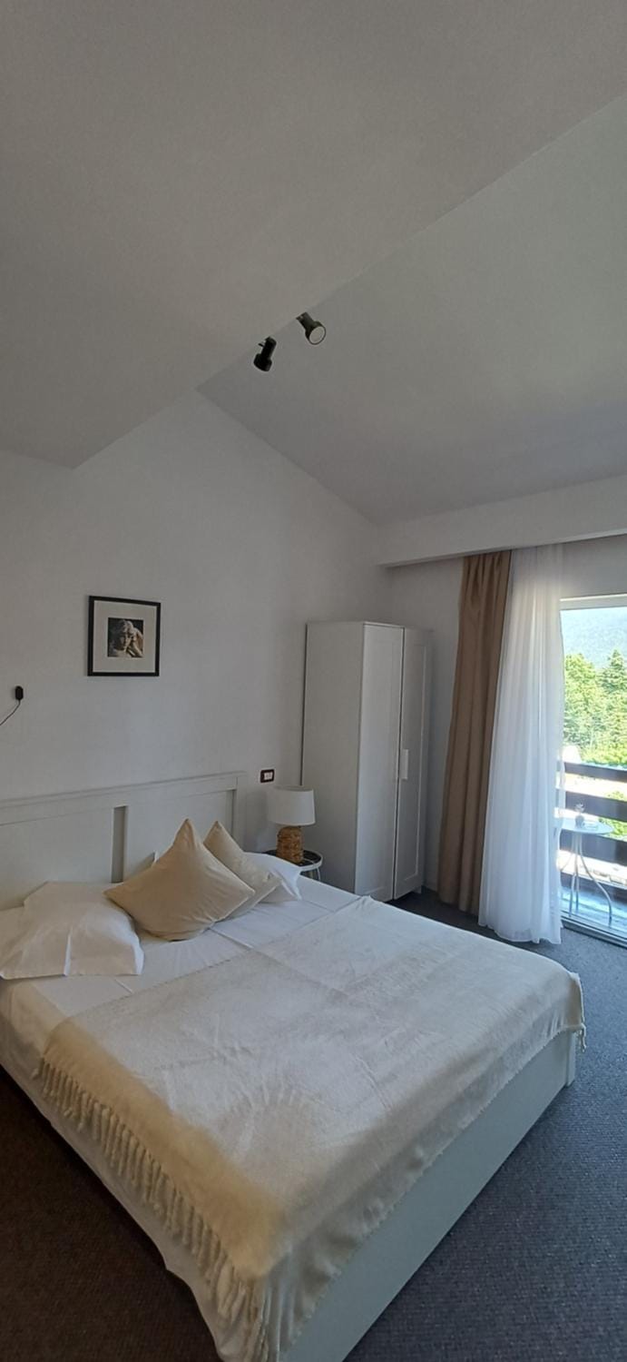 Apartamente Private Near the Castle Bed and Breakfast in Sinaia