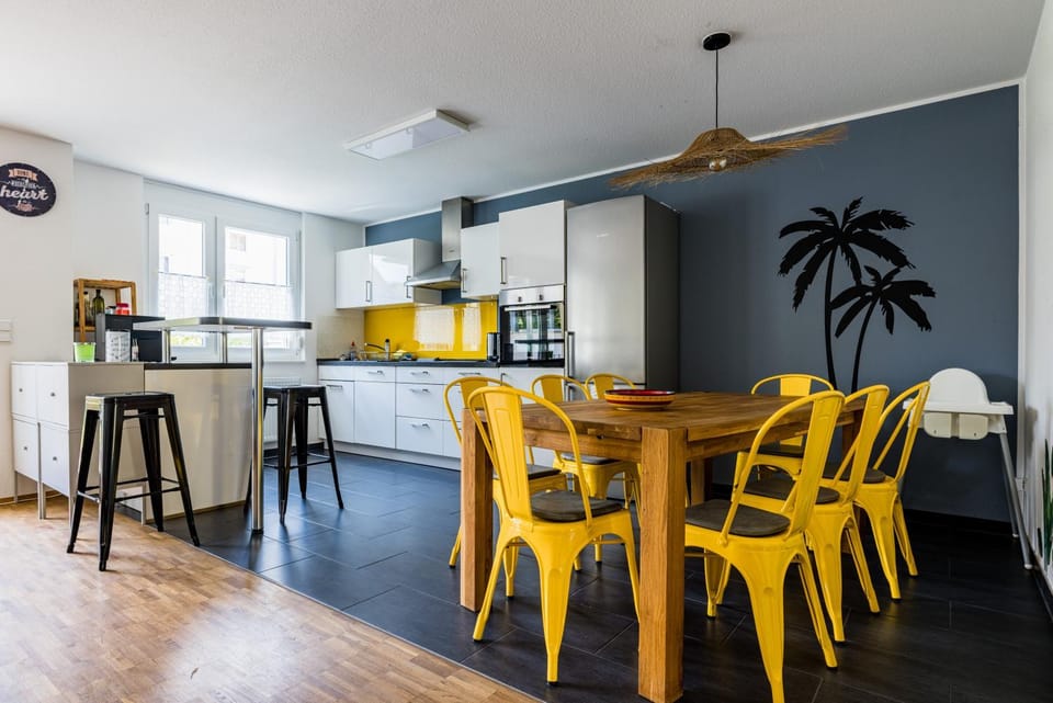 Coffee/tea facilities, Dining area, kitchen