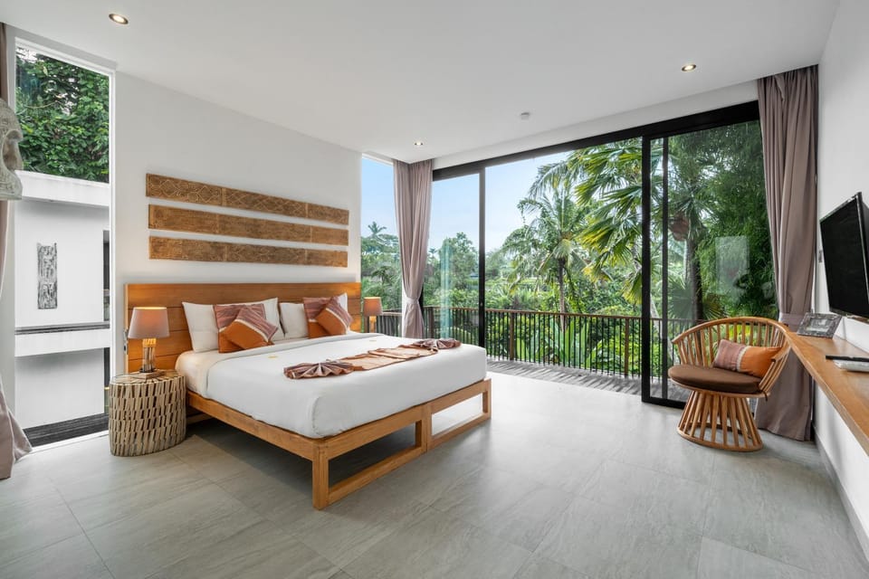 Bed, TV and multimedia, View (from property/room), Photo of the whole room, Bedroom, internet, air conditioner