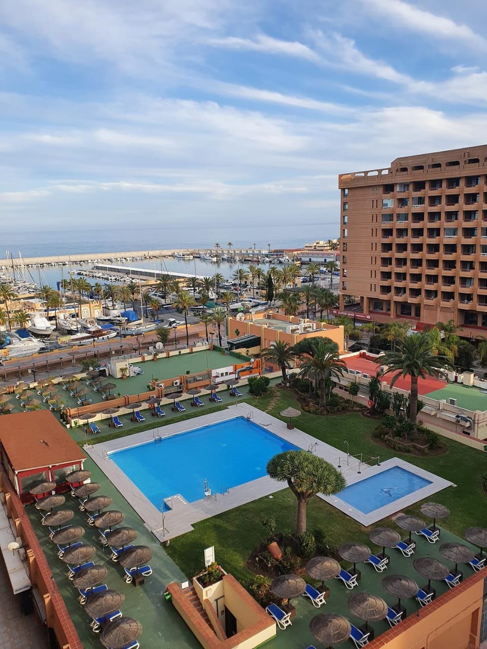 Bird's eye view, Pool view