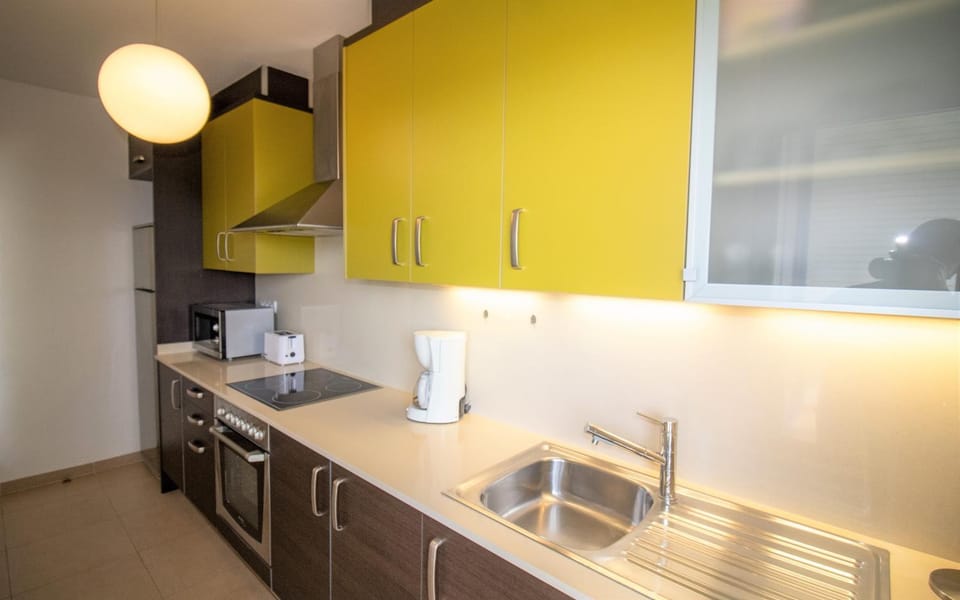 Kitchen or kitchenette, kitchen