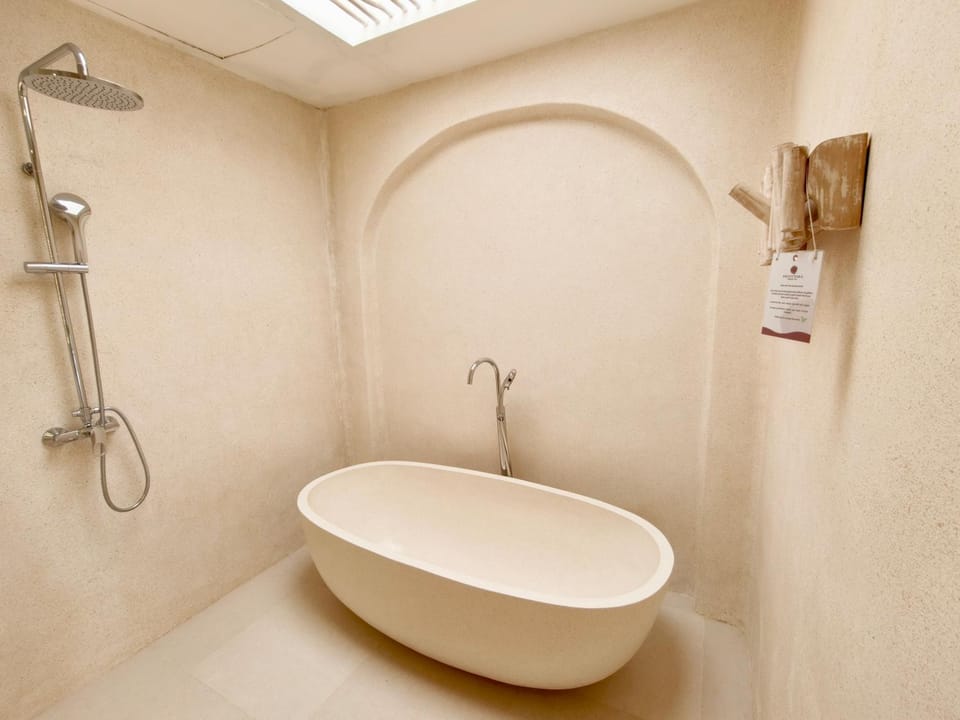 Bathroom, Bath