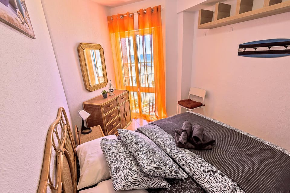 Bed, Balcony/Terrace, Beach, Bedroom