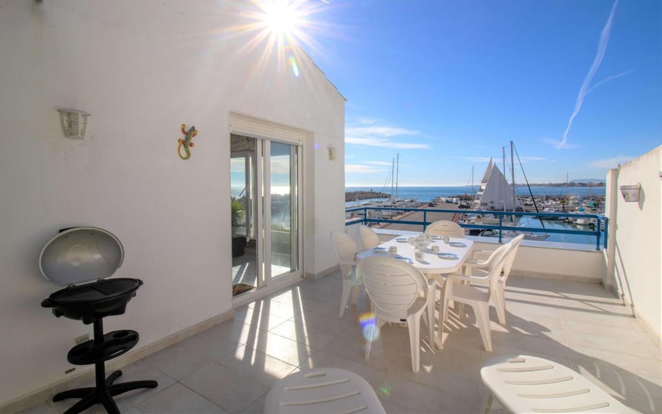 Atico de lujo en el Puerto Deportivo ALBERT VILLAS Apartment in Alcossebre