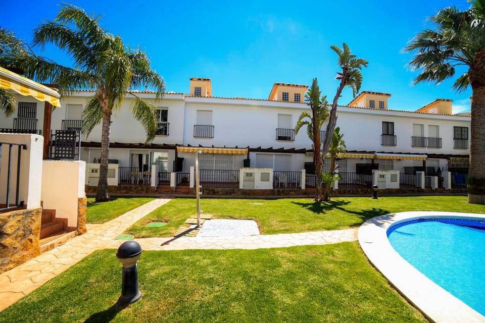 Garden, Swimming pool