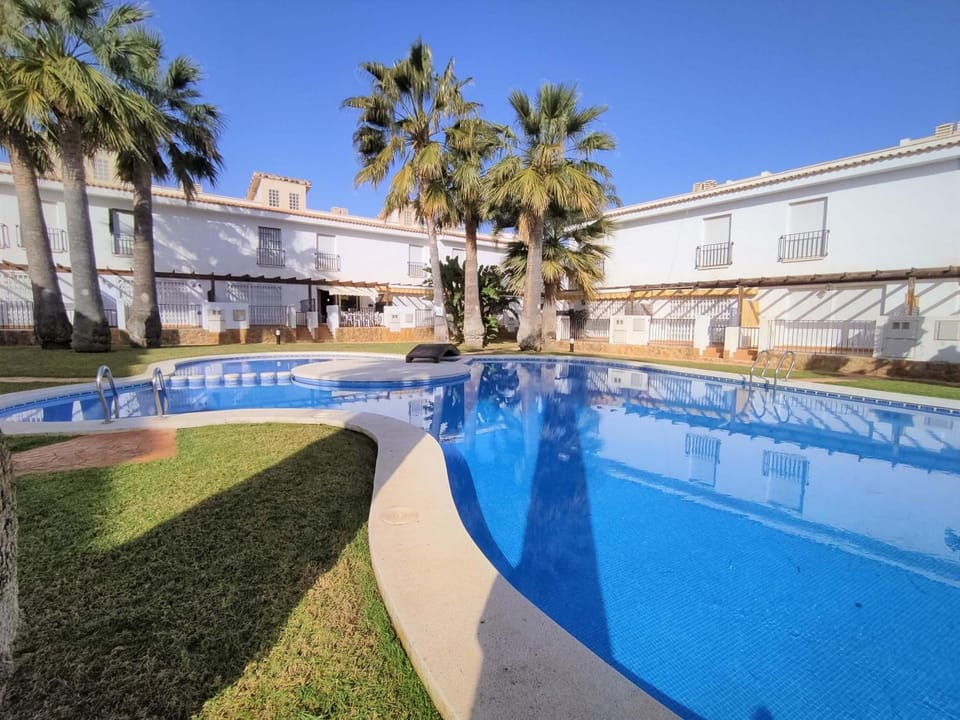 PALM BEACH II Adosado con jardin y piscina ALBERT VILLAS House in Baix Maestrat