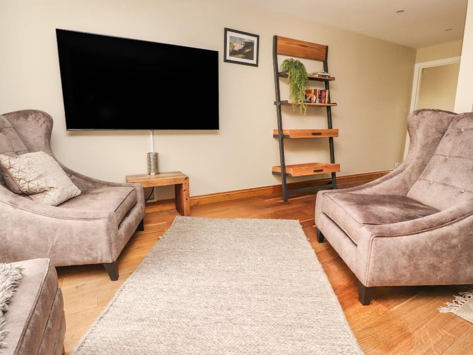 9 Riverside Walk Apartment in Craven District