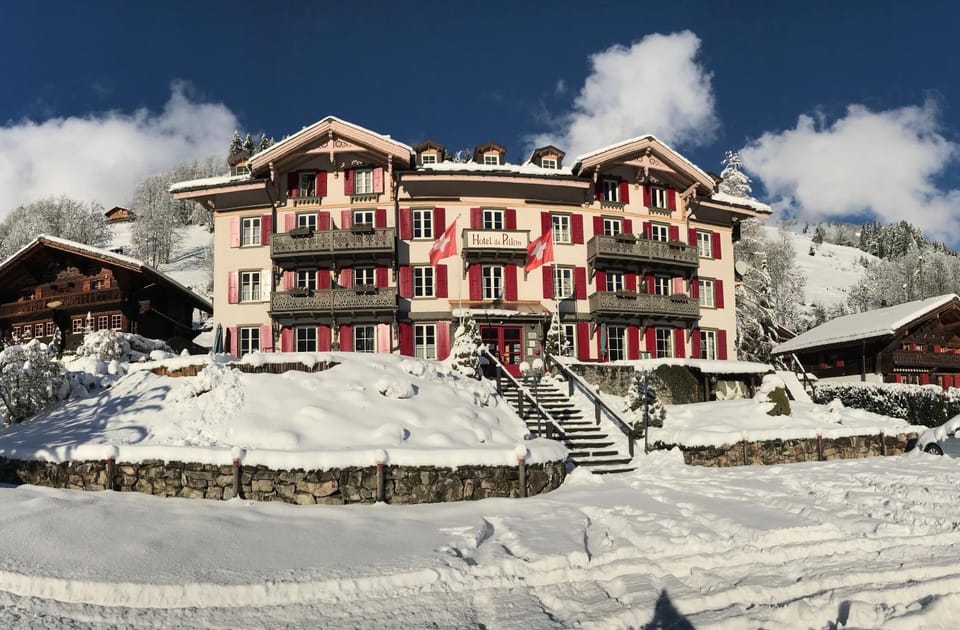 Property building, Facade/entrance, Winter