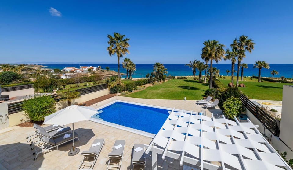 Royal Beachfront Villa Villa in Paralimni