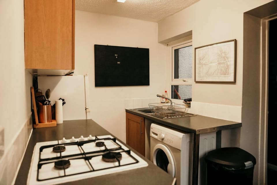 Quirky bohemian Lake District miners cottage- 6 bd House in Barrow-in-Furness District
