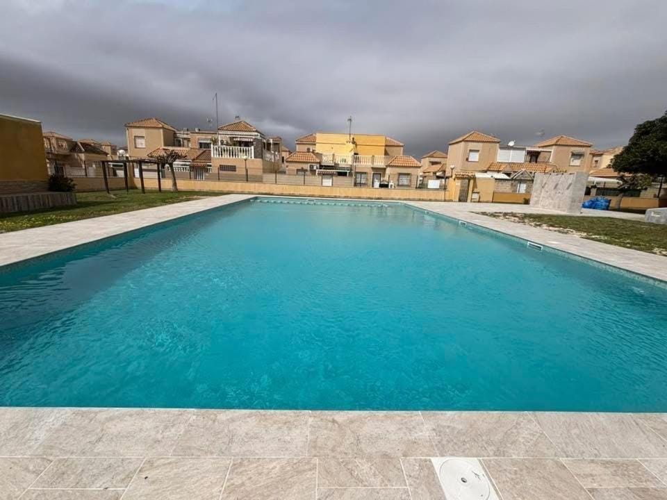 CASA TORRE Y SOL with big terrace & swimming pool House in Torrevieja
