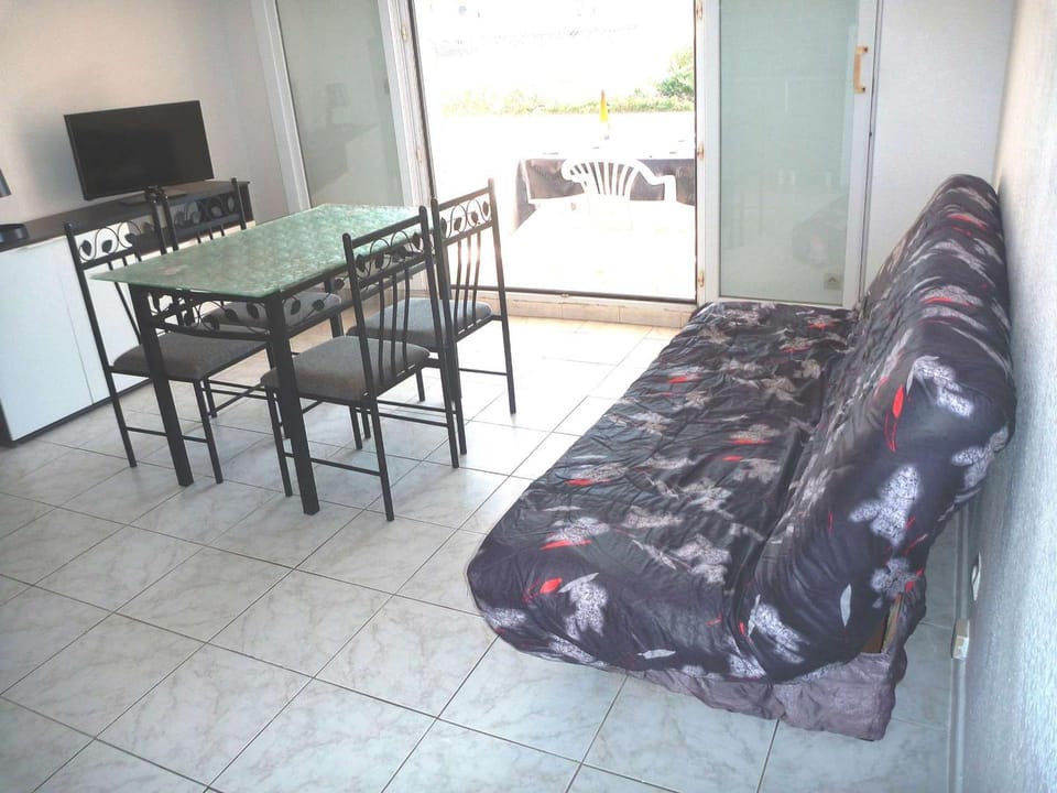 Appartement lumineux avec clim, terrasse et parking à Marseillan - FR-1-387-35 Apartment in Marseillan
