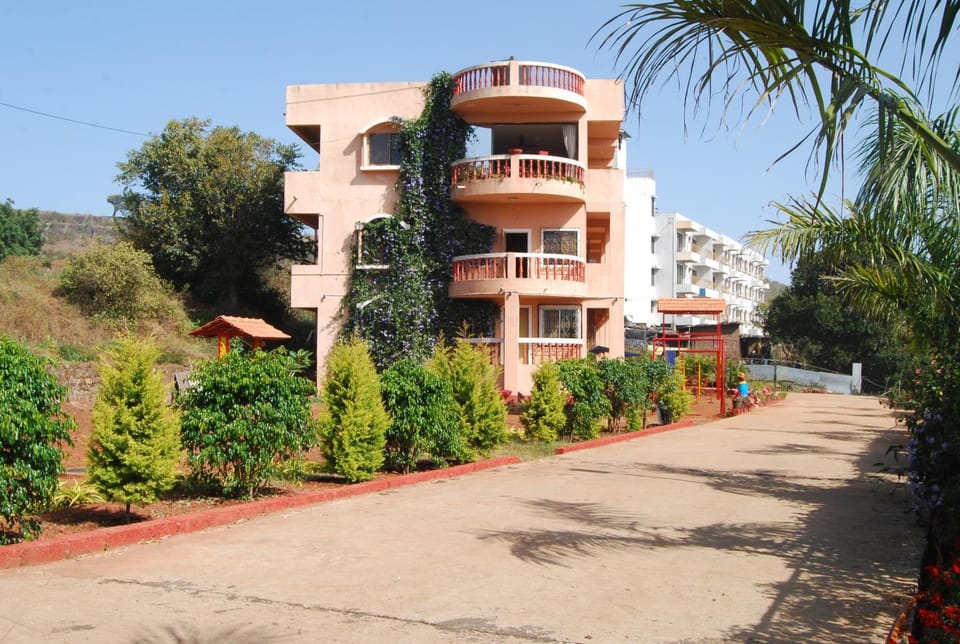 Property building, Natural landscape, Children play ground, Landmark view, Area and facilities, flat iron