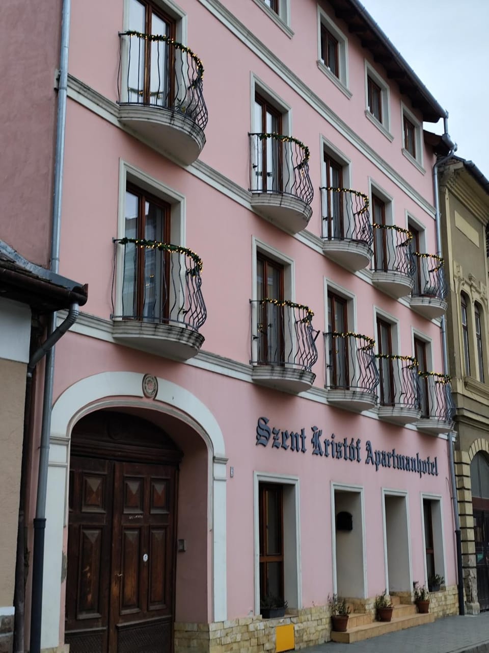Property building, Facade/entrance
