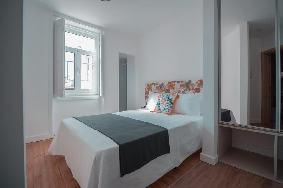 Bed, Photo of the whole room