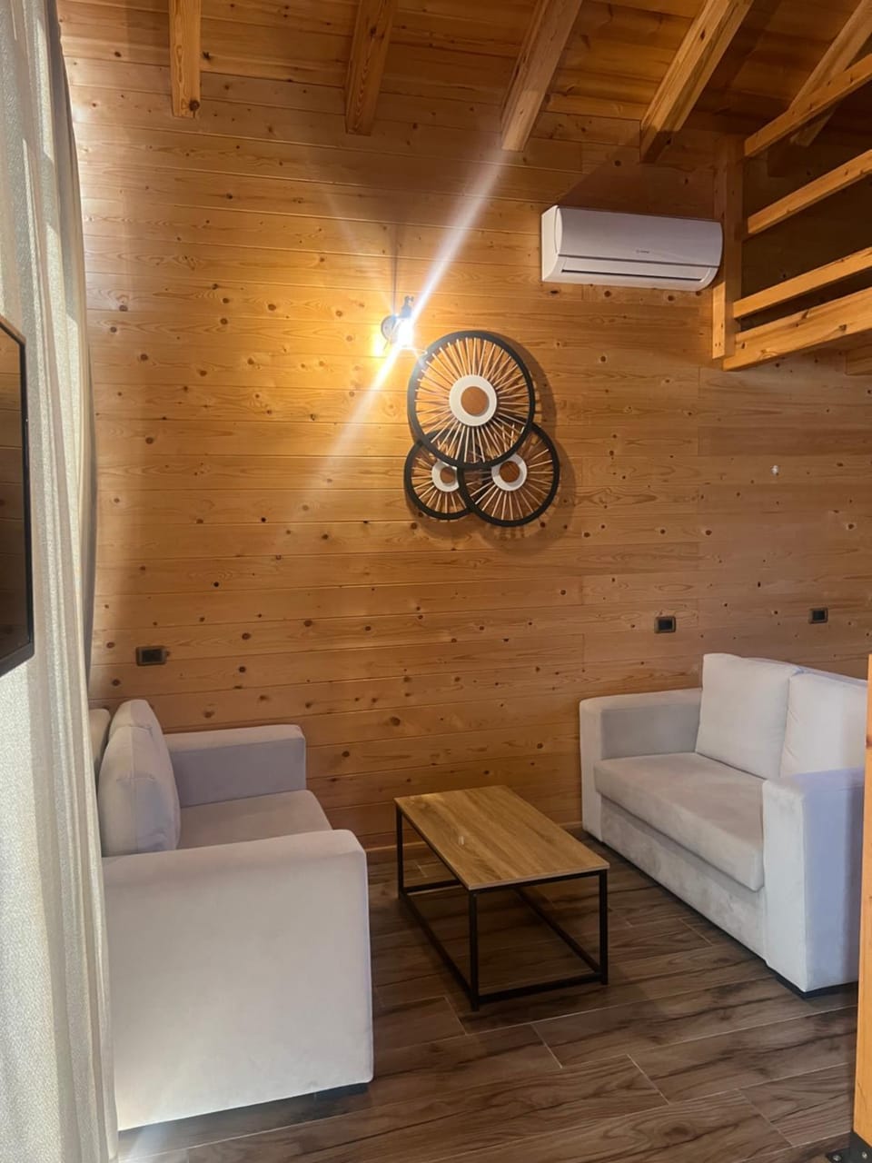 Living room, Seating area, air conditioner