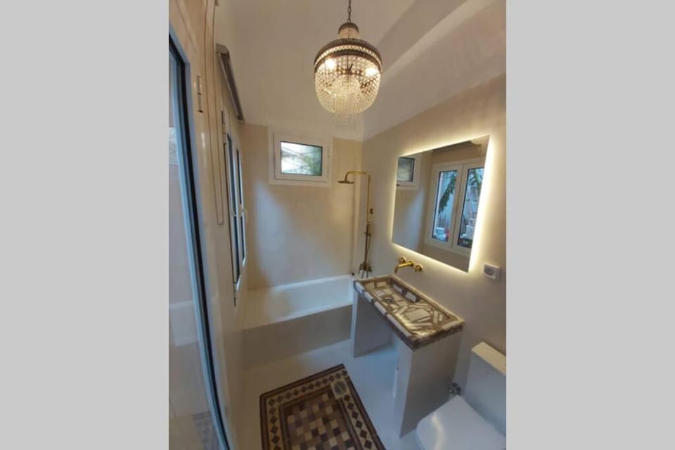 Mid century character house in Argostoli House in Argostolion