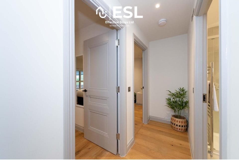 hair dresser, hair dresser