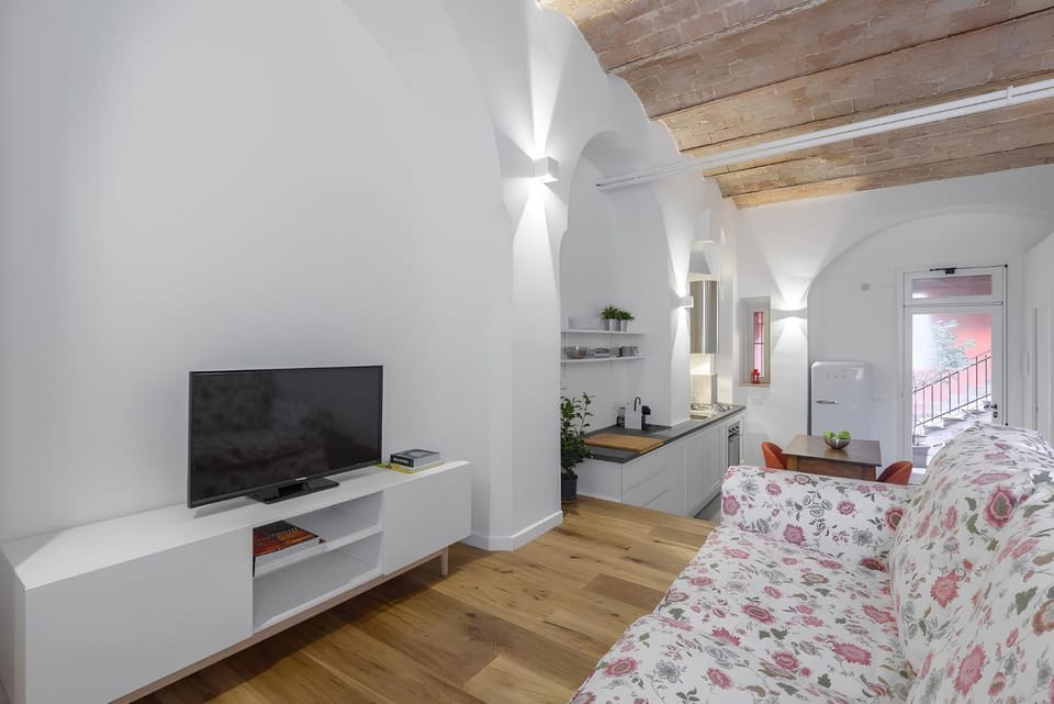 Communal lounge/ TV room, TV and multimedia