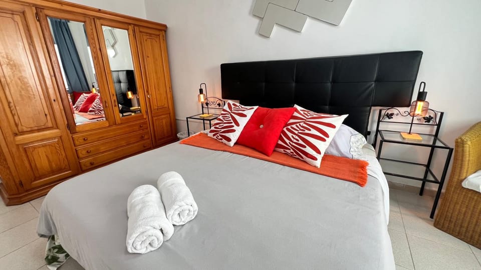 Bed, Photo of the whole room, Bedroom, towels, wardrobe